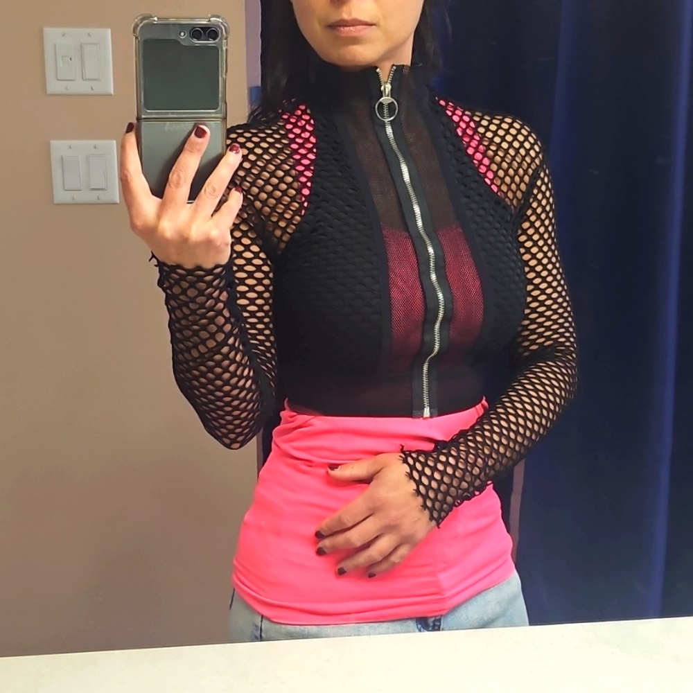 Mesh crop top